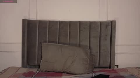 Snapshot of luxuryheaven chatting on 25, 2, 2026 Tommy and Polly online show from 25, 2, 2026