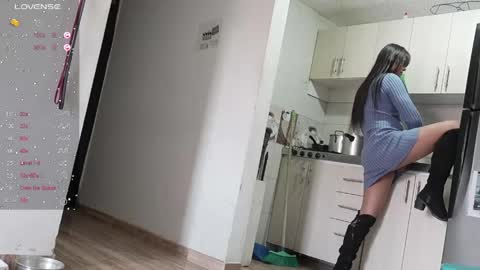 Snapshot of luz_celeste_ chatting on 18, 4, 2026 Luz online show from 18, 4, 2026