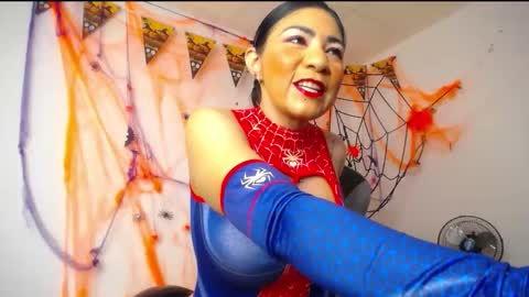 Snapshot of luzcastillo07 chatting on 30, 10, 2025 luzcastillo07 online show from 30, 10, 2025