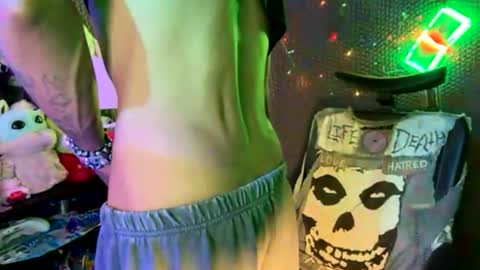 lxrdhxkvgemvsterjuice online show from 25, 6, 2026