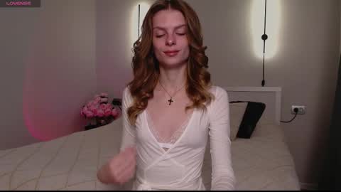 Snapshot of ly_lydia chatting on 24, 10, 2025 ly lydia online show from 24, 10, 2025