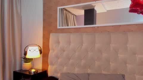 Lyan online show from 4, 3, 2026