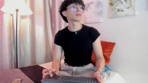 Lyan online show from 9, 5, 2026
