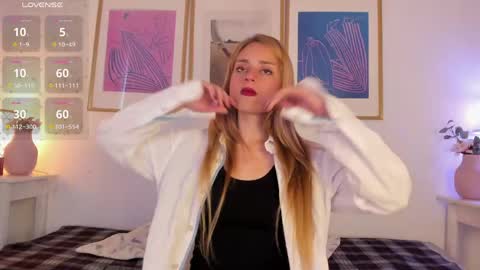 Snapshot of lyana_xz chatting on 1, 6, 2026 LYA online show from 1, 6, 2026