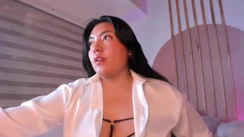 Snapshot of lyanna_vale chatting on 20, 12, 2025 lyanna_vale online show from 20, 12, 2025