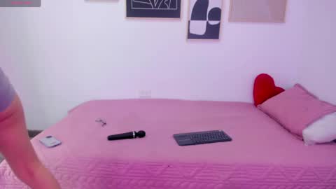  Lycoris  online show from 16, 4, 2026