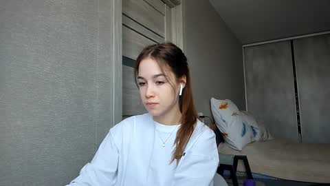 Mia online show from 8, 2, 2026