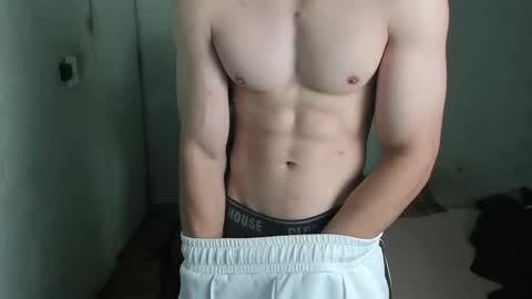 Snapshot of lyg7 chatting on 28, 10, 2025 Gothdaddy online show from 28, 10, 2025