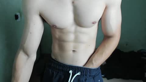 Snapshot of lyg7 chatting on 5, 11, 2025 Gothdaddy online show from 5, 11, 2025