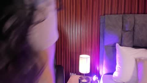 Lyhana Lee online show from 28, 10, 2025