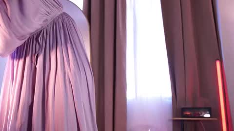 Lyhana Lee online show from 20, 12, 2025