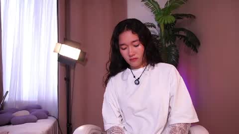 Snapshot of lyhana_lee chatting on 2, 7, 2026 Lyhana Lee online show from 2, 7, 2026