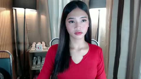 Snapshot of lykaloops chatting on 29, 4, 2026 LYKA LOOPS online show from 29, 4, 2026