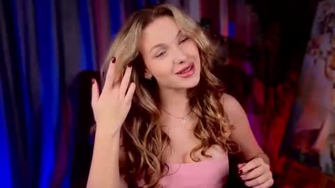 simply Eliza  online show from 6, 10, 2025