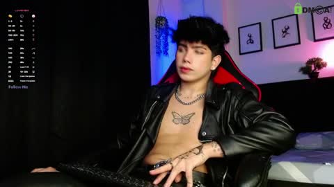 Lyle Bennett Freelance Model online show from 27, 3, 2026