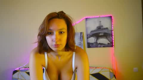 Snapshot of lylianrosse chatting on 21, 9, 2025 Lylian online show from 21, 9, 2025