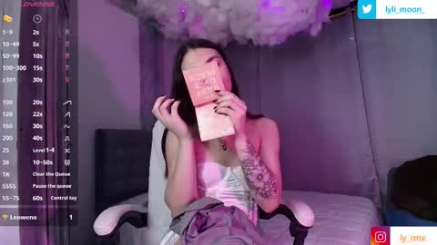 Snapshot of lylita_moon chatting on 16, 11, 2025 Littl online show from 16, 11, 2025