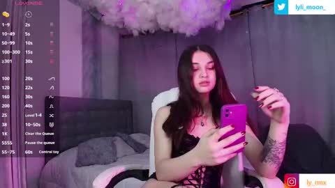 Littl online show from 19, 11, 2025