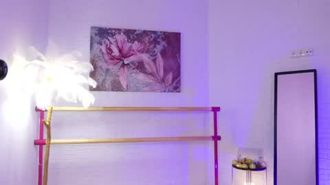 Snapshot of lyly_loveyou chatting on 7, 12, 2024 Lyly   online show from 7, 12, 2024