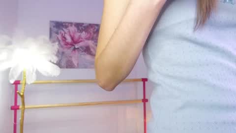 Snapshot of lyly_loveyou chatting on 16, 12, 2024 Lyly   online show from 16, 12, 2024