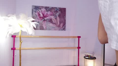 Snapshot of lyly_loveyou chatting on 6, 1, 2025 Lyly   online show from 6, 1, 2025