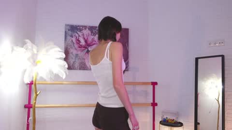 Snapshot of lyly_loveyou chatting on 7, 1, 2025 Lyly   online show from 7, 1, 2025