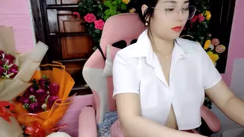 lyly_sweet97 online show from 9, 3, 2025