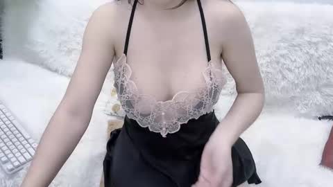 Snapshot of lyly_sweet97 chatting on 14, 4, 2026 lyly_sweet97 online show from 14, 4, 2026