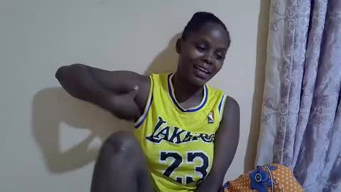 lyn_anna online show from 21, 10, 2025