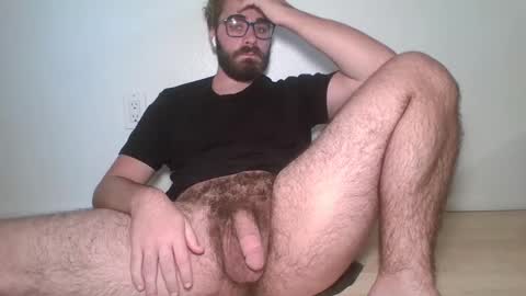 Snapshot of lynchian14 chatting on 29, 9, 2025 lynchian14 online show from 29, 9, 2025