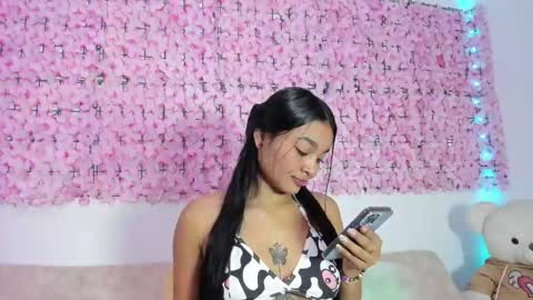 Snapshot of lynda_bonnie chatting on 5, 11, 2025 lynda_bonnie online show from 5, 11, 2025