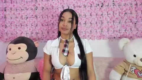Snapshot of lynda_bonnie chatting on 16, 11, 2025 lynda_bonnie online show from 16, 11, 2025