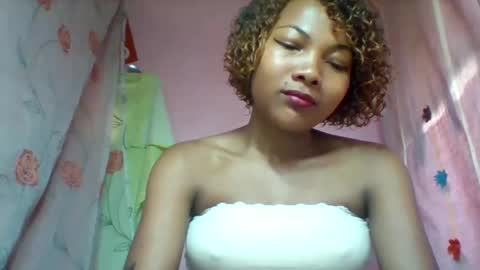 lyndah19 online show from 6, 2, 2026