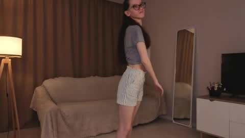 Sara online show from 10, 5, 2026