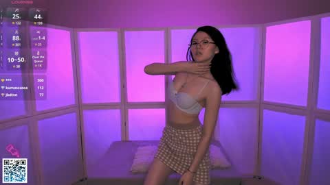 Snapshot of lyngrindle chatting on 6, 2, 2025 Suki online show from 6, 2, 2025