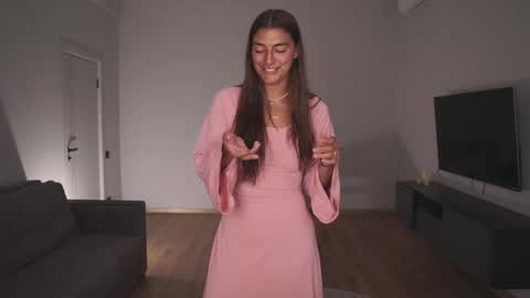  LYNN  online show from 3, 3, 2026