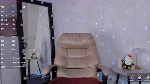 Snapshot of lynn_martin chatting on 13, 5, 2026 Lynn online show from 13, 5, 2026
