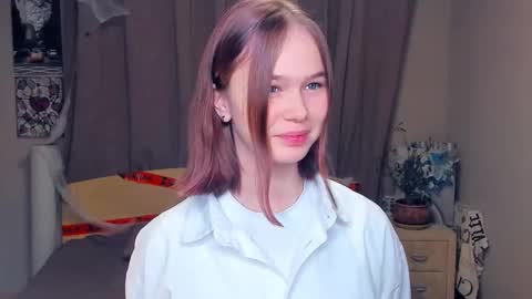 Cozy Lynns room online show from 17, 11, 2025