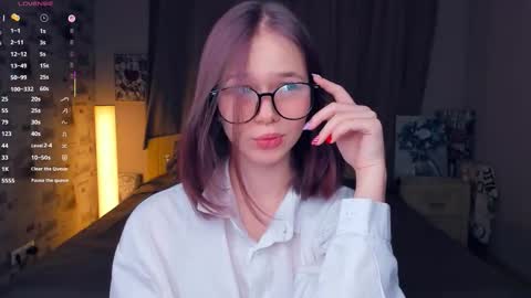 Cozy Lynns room online show from 10, 1, 2026