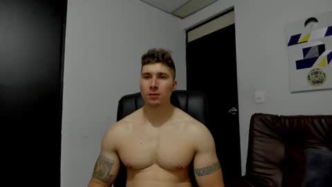 Snapshot of lyonel15 chatting on 16, 10, 2025 Lyonel online show from 16, 10, 2025