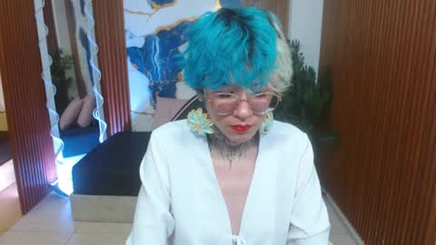 Snapshot of lyra_tay chatting on 8, 4, 2026 lyra_tay online show from 8, 4, 2026