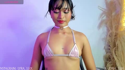 Snapshot of lyralux10 chatting on 10, 11, 2025 lyralux10 online show from 10, 11, 2025