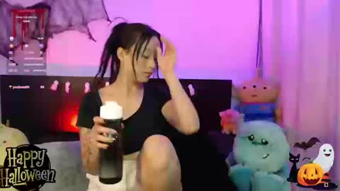 Snapshot of lyshana chatting on 20, 10, 2025 lyshana online show from 20, 10, 2025