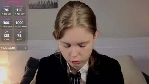 Snapshot of lyucy chatting on 27, 7, 2026 Julie online show from 27, 7, 2026