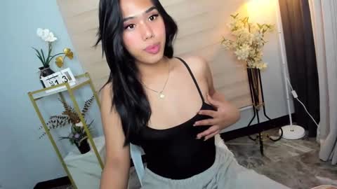 Janelovesu online show from 13, 12, 2024