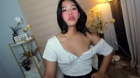 Janelovesu online show from 7, 1, 2025