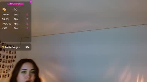 Snapshot of m33li chatting on 5, 12, 2024 Meli online show from 5, 12, 2024