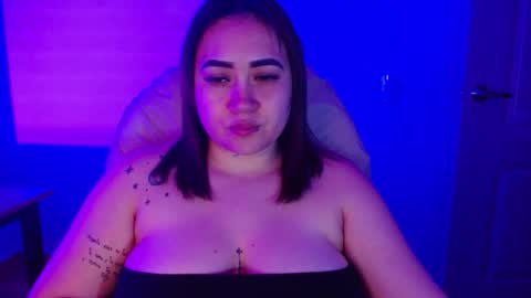 Snapshot of m33li chatting on 11, 10, 2025 Meli online show from 11, 10, 2025