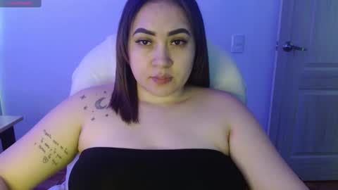 Snapshot of m33li chatting on 19, 10, 2025 Meli online show from 19, 10, 2025