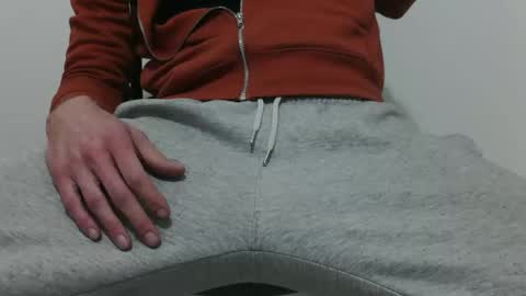 m4dh4tter24 online show from 11, 1, 2026